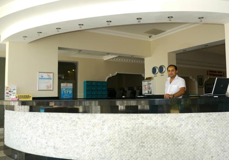 Club Bayar Beach Hotel 阿拉尼亚 外观 照片