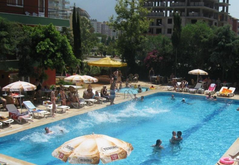 Club Bayar Beach Hotel 阿拉尼亚 外观 照片
