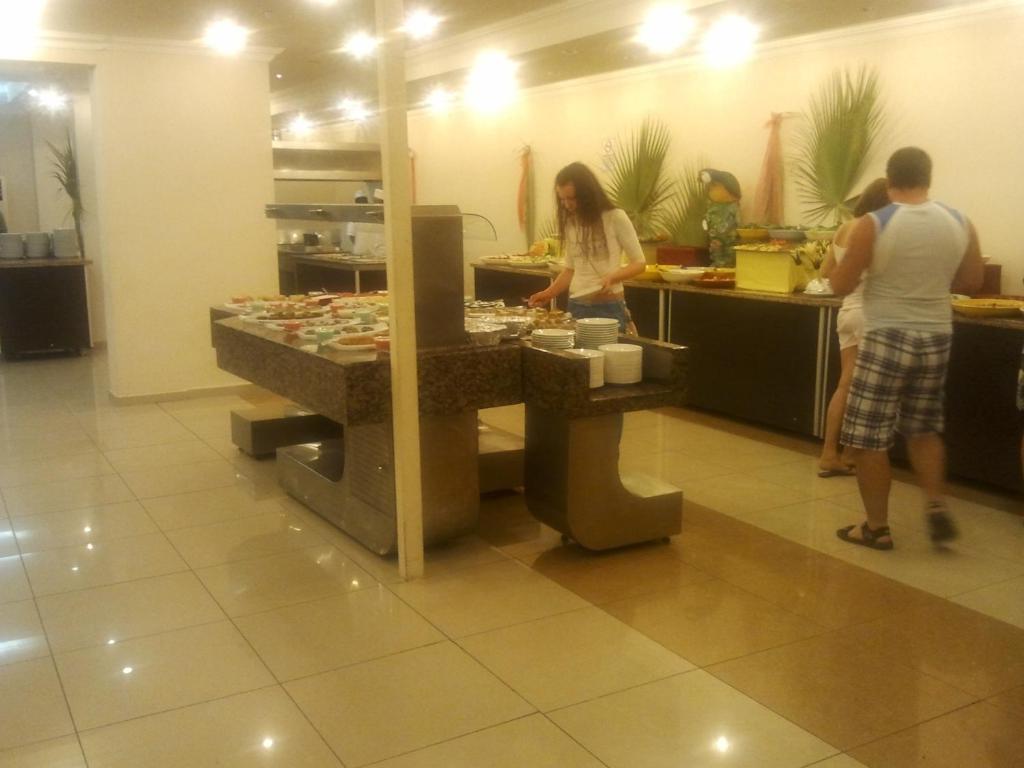 Club Bayar Beach Hotel 阿拉尼亚 外观 照片