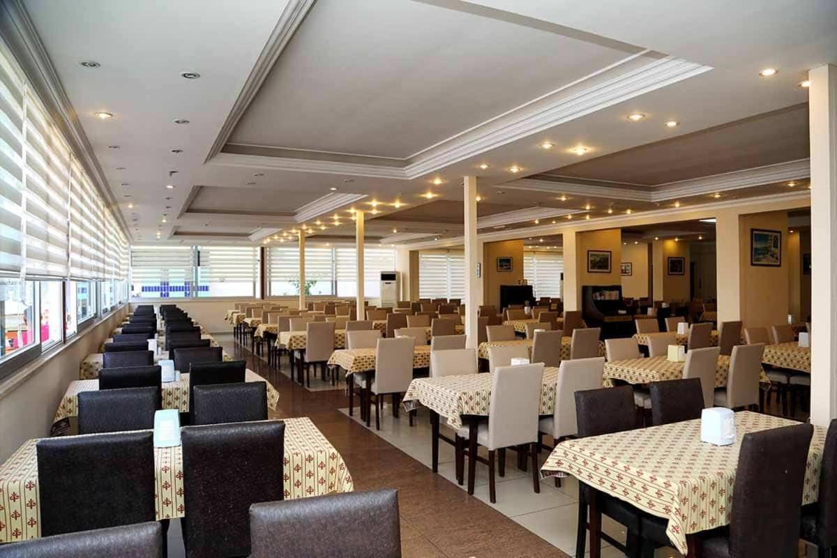 Club Bayar Beach Hotel 阿拉尼亚 外观 照片