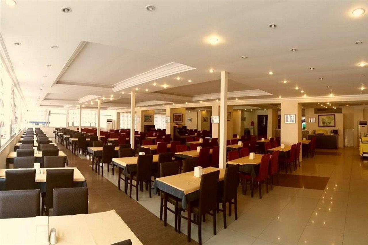 Club Bayar Beach Hotel 阿拉尼亚 外观 照片