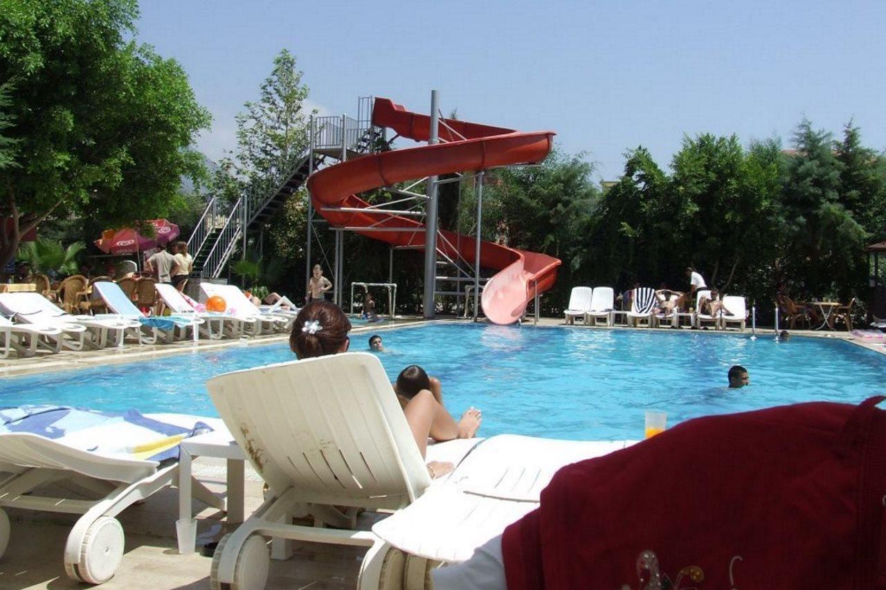 Club Bayar Beach Hotel 阿拉尼亚 外观 照片