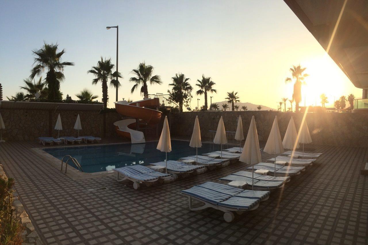 Club Bayar Beach Hotel 阿拉尼亚 外观 照片